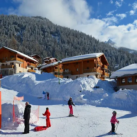 Comfortable In Ski-slopes *